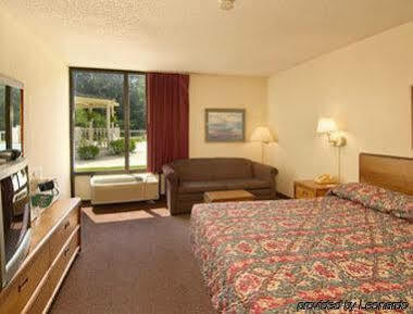 Days Inn By Wyndham Myrtle Beach Socastee Екстериор снимка